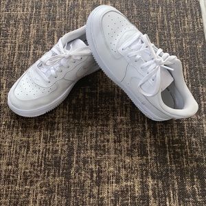 Kids’ Nike Force 1